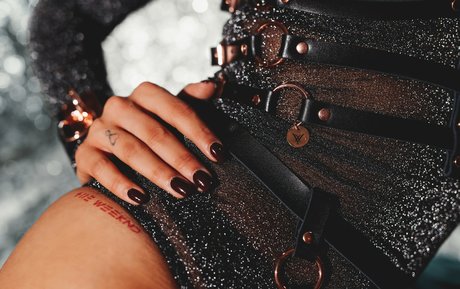 Noussaanissa star du porno adulte images