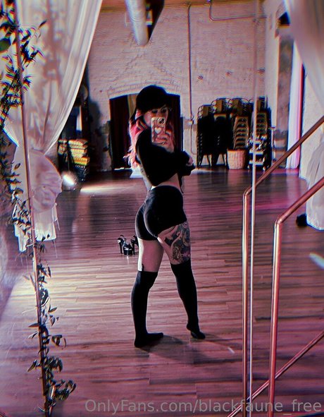 déshabillage onlyfans adulte xxx photos