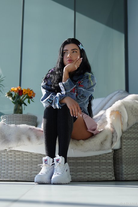 Ariana James actrice parfaite galeries