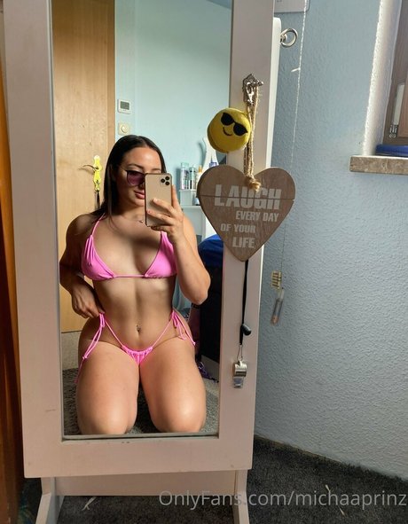 Micha Prinz nus étoiles img