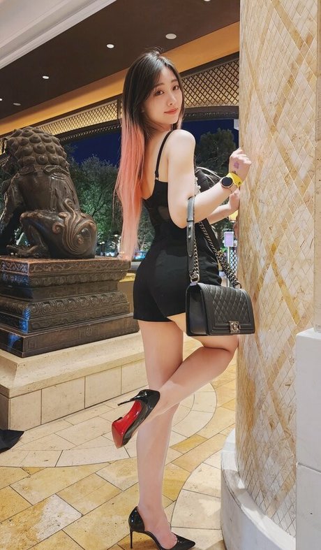 blogueur onlyfans gratuit parfait archive