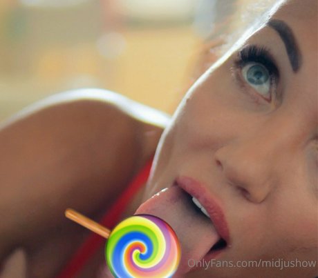 Midjushow art modèle collection