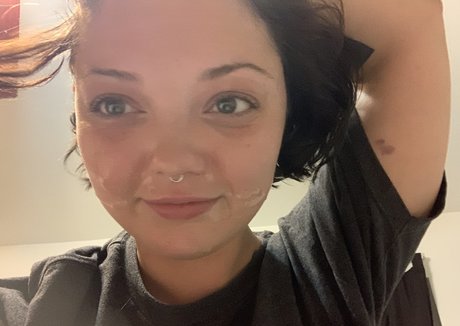 Soyacide star du porno en haute qualité photos