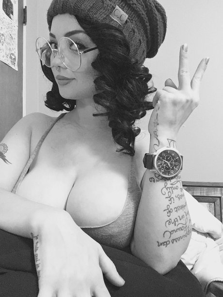 Soyacide mannequin archive