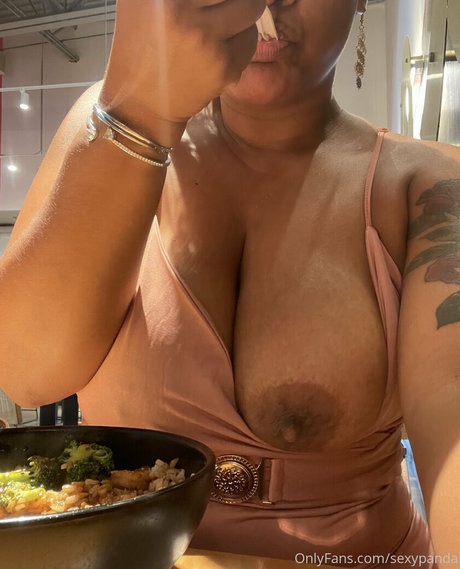 jolie ébène onlyfans exclusif chaud image