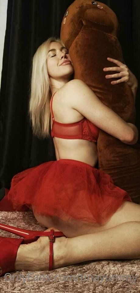 TinaYummy modèle érotique image