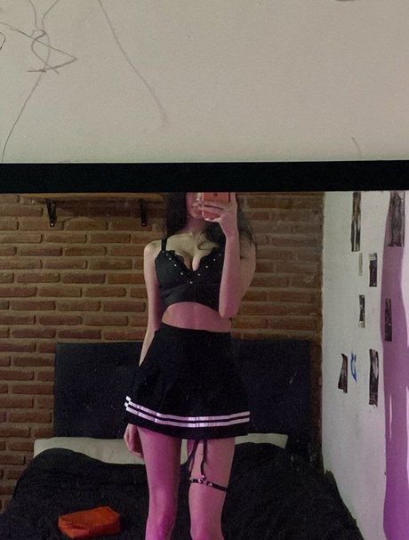 betmiau étoile nue img