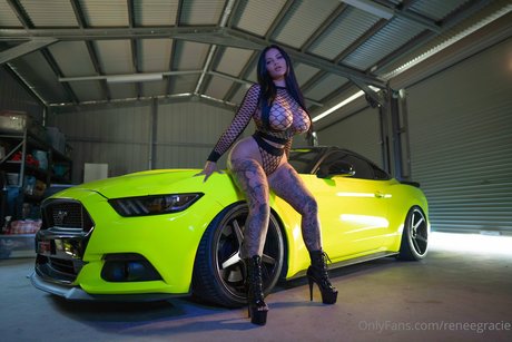 Renee Gracie nus de stars du porno collection