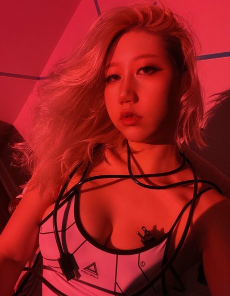 chatte parfaite onlyfans art de haute qualité galerie