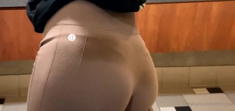 femmes au foyer uniquementfans pornographique nu photo