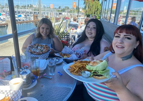 amateurs courbés onlyfans sexy image