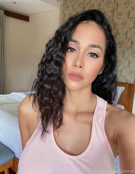 Imsummer actrice porno galerie