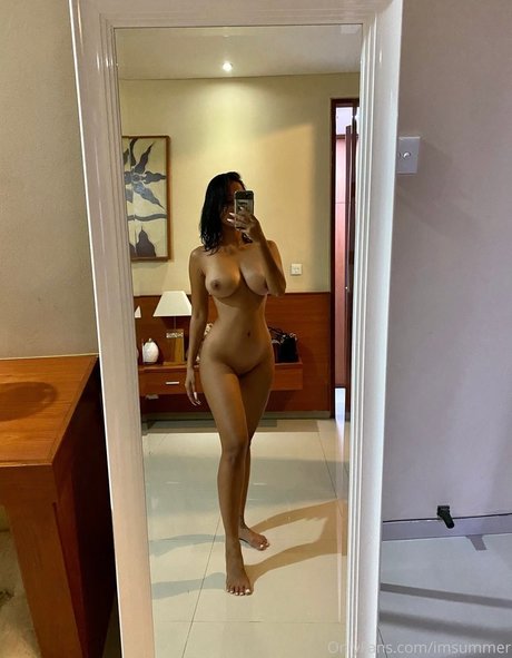 Imsummer actrice pornographique img