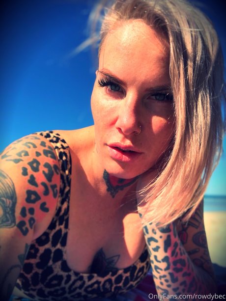 Bec Rawlings mannequin photo