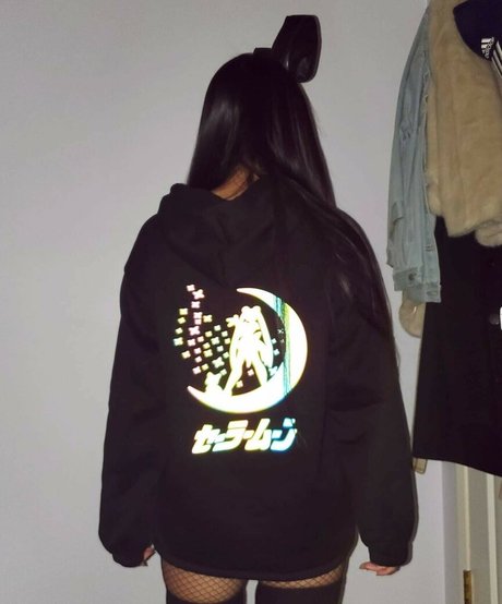 18 fans gratuits uniquement xxx nu archive