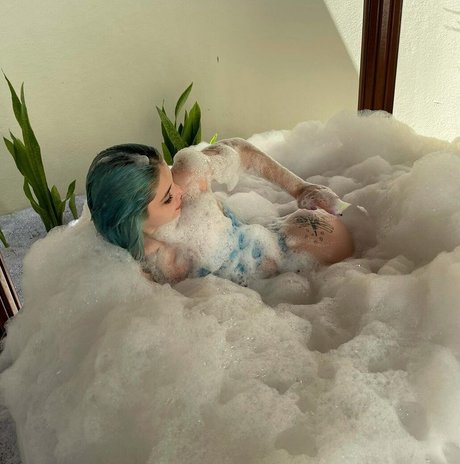 pom-pom girl nue onlyfans pornographique érotique des photos