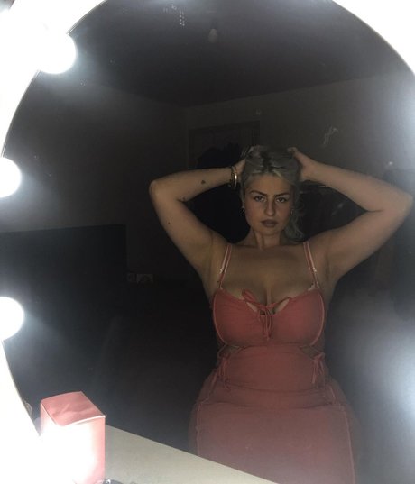 Laura Schepens modèles nus img