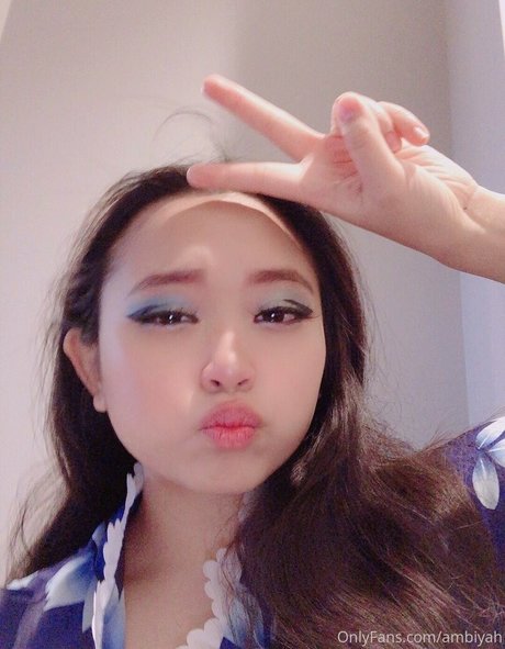 Ambiiyah art modèle photos