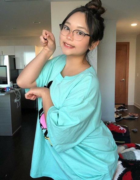 pom-pom girl nue onlyfans meilleur chaud archive