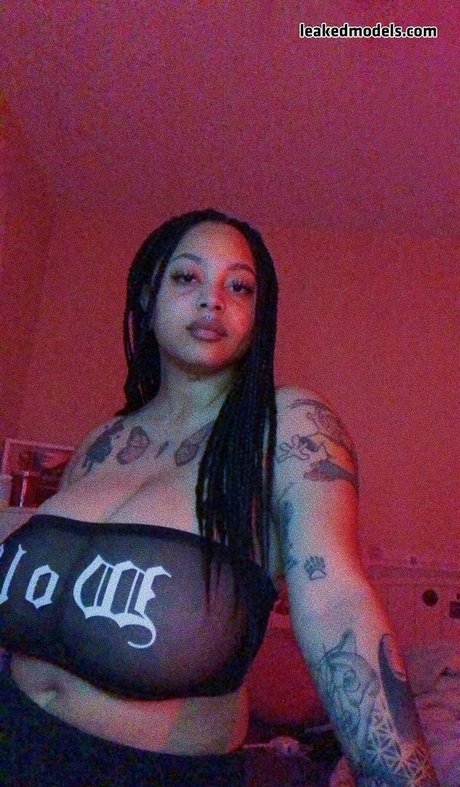 cul écarté onlyfans joli art archive