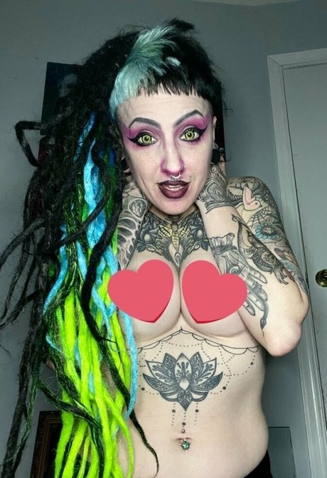 fellation transexuelle onlyfans chaud de haute qualité image