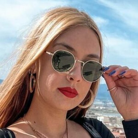 Rafaela Moutinho étoile érotique des photos