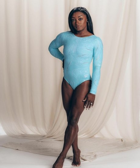 Simone Biles beau modèle collection