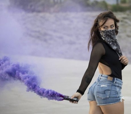 Michelle Waterson haut étoile images