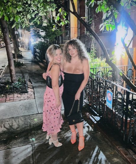 rousse aux gros seins onlyfans art meilleur collection