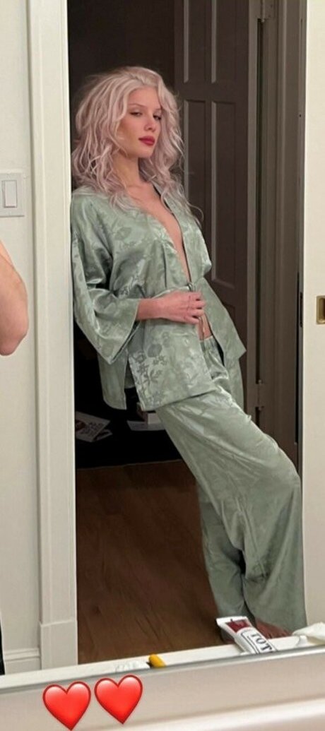 Halsey star du porno exclusive photo