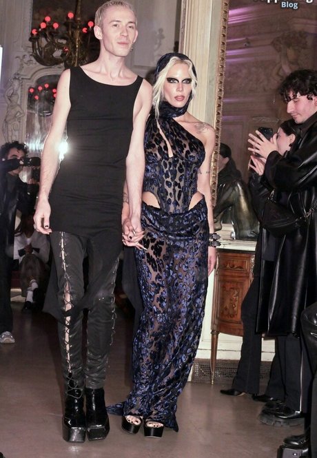 ébène sexy onlyfans meilleure exclusivité images