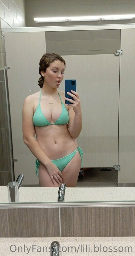 lili blossom actrice de grande qualité images