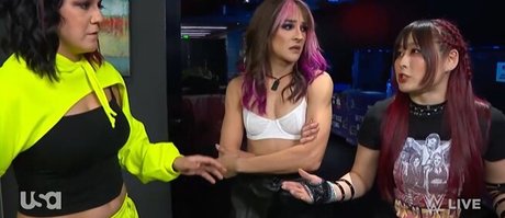 fans de grandes filles uniquement nus exclusifs des photos