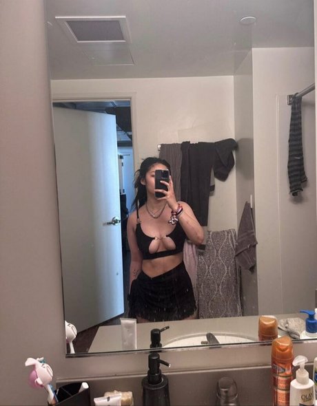 Arine Kim star du porno gratuit photos