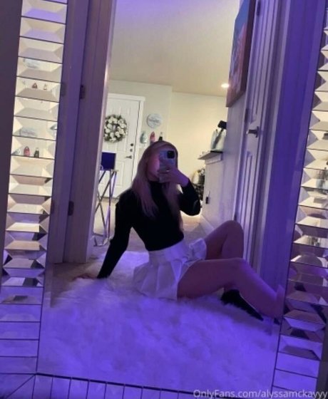 chaton potelé uniquementfans adulte exclusif photos