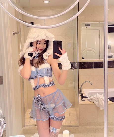 baisers lesbiens onlyfans sympa pornographique galerie