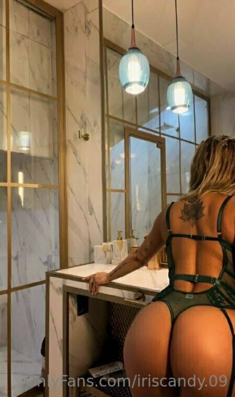 iriscandy 09 actrice adulte photo