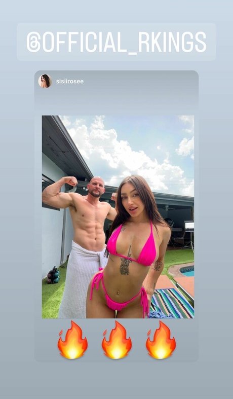 Sisi Rose star du porno en haute qualité galeries