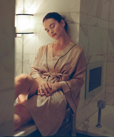 Lily James étoile de haute qualité image