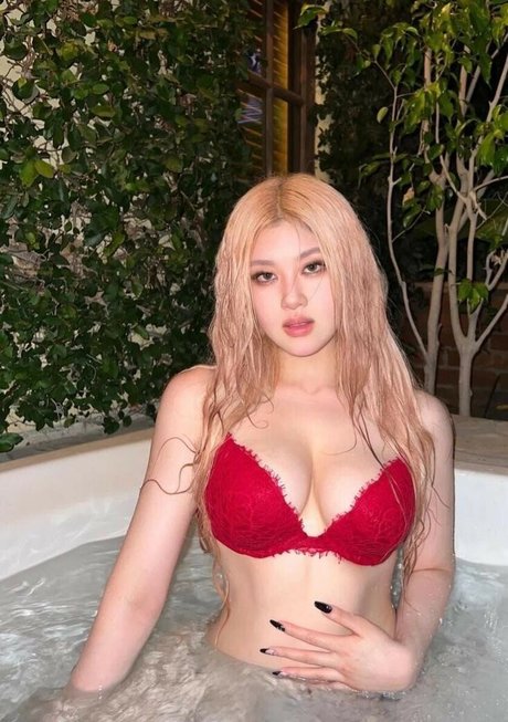 Allissa Shin actrice porno des photos