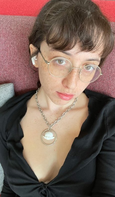 adolescent maigre onlyfans chaud parfait photo