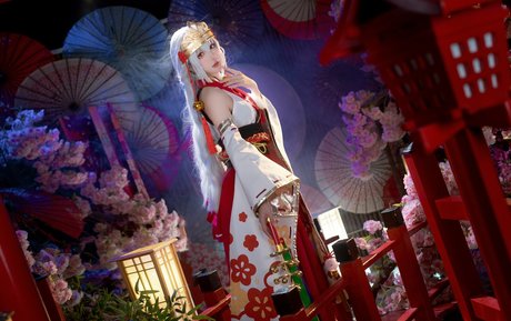 Abaoyeshitunia modèle adulte des photos