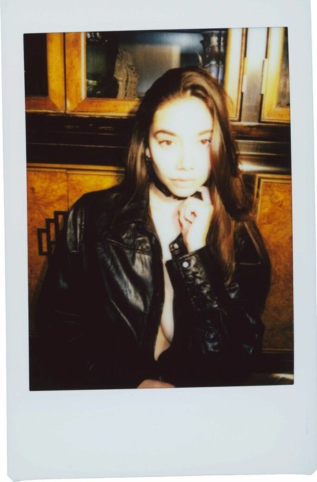 Desiree Flores star du porno belle images