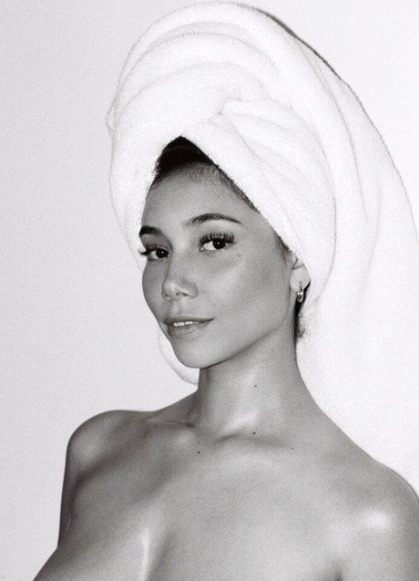 Desiree Flores étoile exclusive images