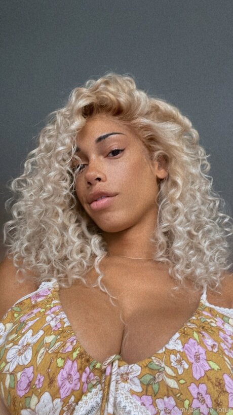 modèles uniquementfans nus hd collection