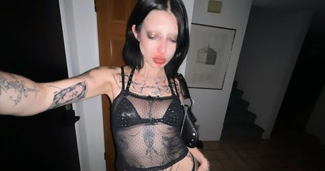 DeathbyRomy étoile exclusive photos