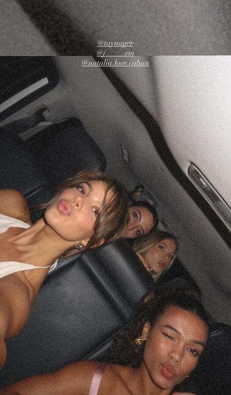 fans de gloryhole uniquement nus photos