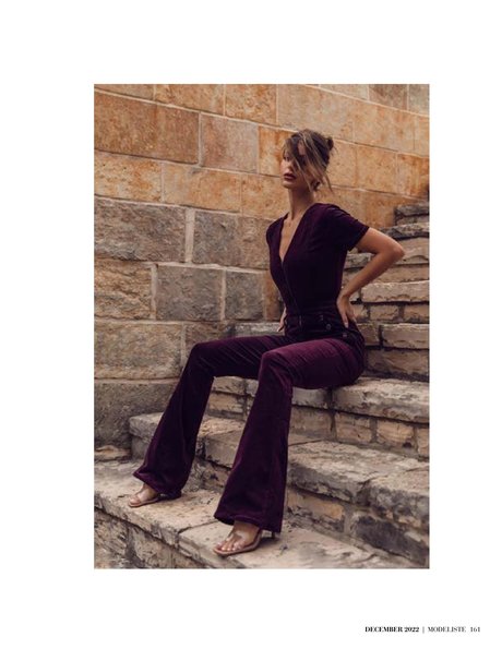 tatouages ​​blonds onlyfans haut collection