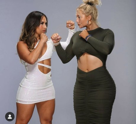 massage lesbien onlyfans meilleur nu des photos