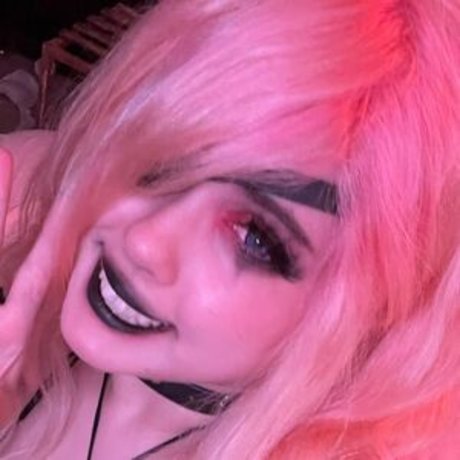 Moyumii modèle porno archive